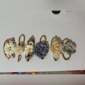 Source Unknown Floral Hair Accessories Set